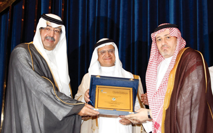 وزير التربية والتعليم: القيادة مكنت من تحقيق خطوات جادة في بناء مجتمع معرفي