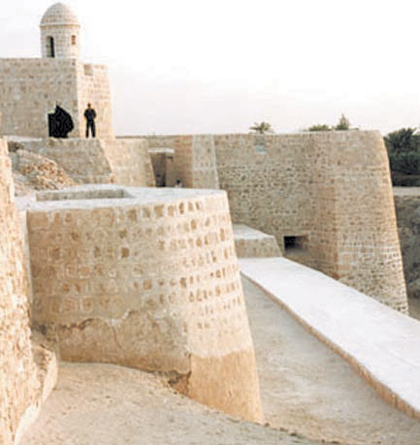 قاعدة الظهران تحمي كنوز 800 قبر تعود لحضارات "دلمون"