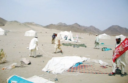 حائل تحت الماء .. "الأمطار" تستنفر الدفاع المدني