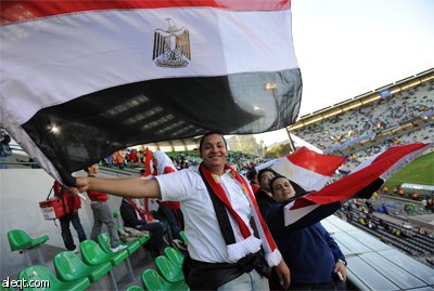 كاكا ينقذ البرازيل من ورطة "الفراعنة".. ومصر تحتج وتهدد بعدم اللعب أمام إيطاليا