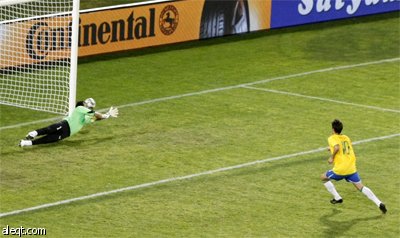 كاكا ينقذ البرازيل من ورطة "الفراعنة".. ومصر تحتج وتهدد بعدم اللعب أمام إيطاليا