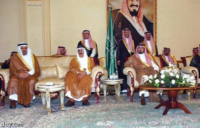 الأمير مشعل بن عبد الله يلتقي المهنئين بالعيد