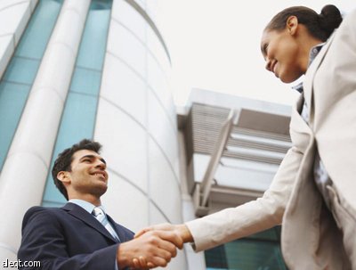 رضا الموظّف لا يكفي لإرضاء العميل