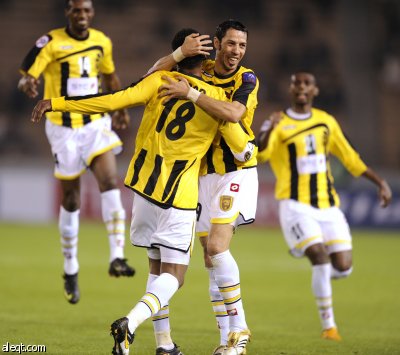 الاتحاد يعطل الكمبيوتر الياباني ويتأهل إلى نهائي آسيا