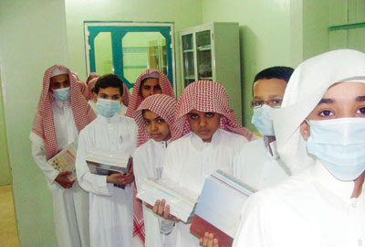 3 أسابيع .. وبعض طلاب مدارس العاصمة دون كتب!