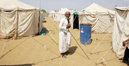 محمد بن ناصر يؤكد ثقة القيادة بالعاملين في مركز القيادة والسيطرة في الخوبة