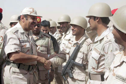 خالد بن سلطان: الأراضي السعودية طُهّرت تماما من المتسللين