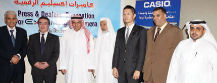 «محمود صالح أبار» تحتفل بإطلاق أفضل كاميرا رقمية لعام 2009