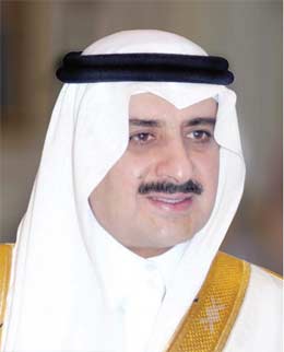 أمير تبوك يوجه بدعم الجمعيات المسؤولة عن إيواء النازحين