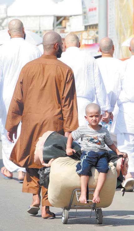 «هيئة الرقابة» ترفع تقريراً مفصلاً عن أداء 28 جهة حكومية في الحج