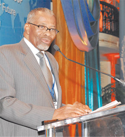 رئيس الإسلامي للتنمية يأمل أن تكون باريس مركز الصناعة المالية الإسلامية في أوروبا