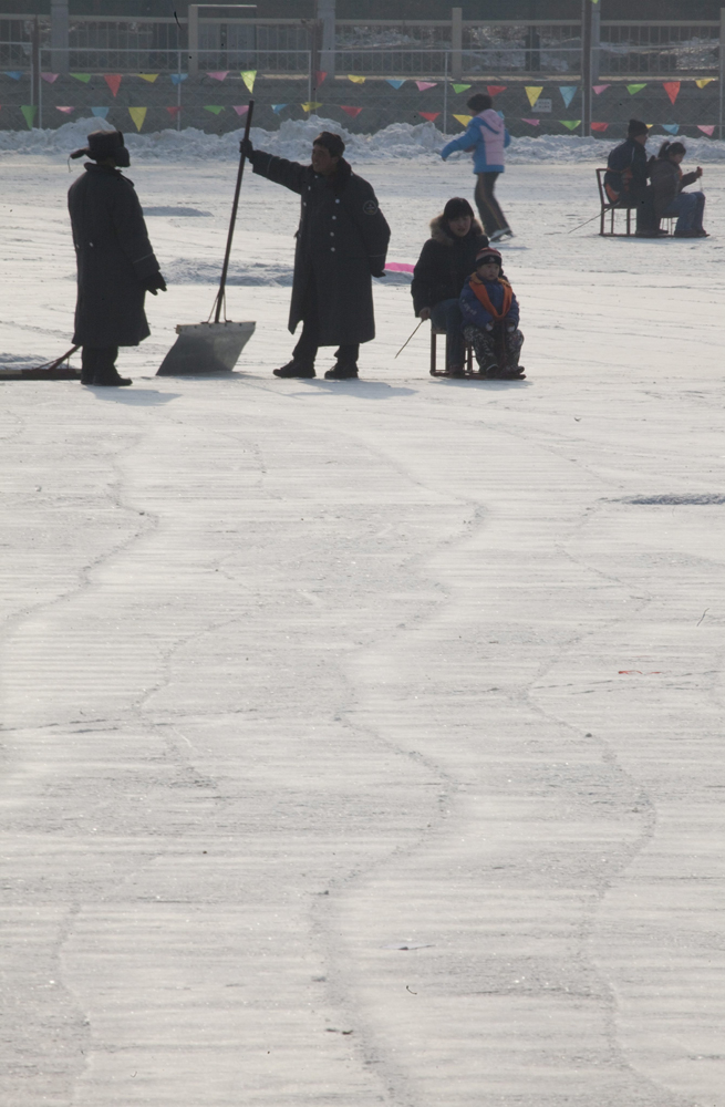 الثلوج مازالت متساقطة وبالأخص على قمة جبل فيلدبيرغ بالقرب من فرانكفورت.