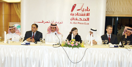 الاقتصادية تحتفي بوفد «إنسياد»