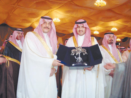 أمير الشرقية يشدد دائما على سياسة الباب المفتوح وخدمة المواطنين