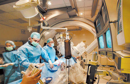 «المواساة» تشارك بفاعلية في سوق الخدمات الطبية في الشرقية