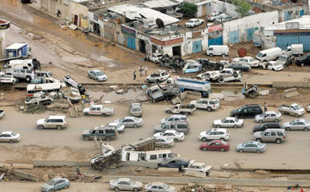 خالد الفيصل: كارثة سيول جدة تراكمات لأخطاء سابقة