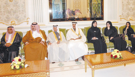 السعودية وقطر تؤكدان المضي في تعميق العلاقات الاقتصادية