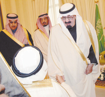 السعودية وقطر تؤكدان المضي في تعميق العلاقات الاقتصادية