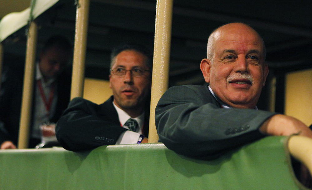 مدرب الجزائر رابح سعدان وعدد من مدربي المنتخبات المشاركة في نهائيات كاس العالم يحضرون ورشة عمل مقامة في صن سيتي.