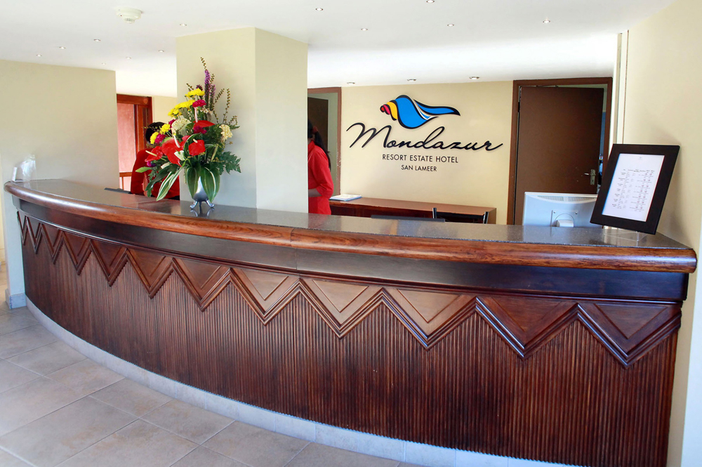 فندق ومنتجع موندازور في مدينة ديربان سيكون مقر إقامة المنتخب الجزائري خلال نهائيات كأس العالم 2010 في جنوب إفريقيا.