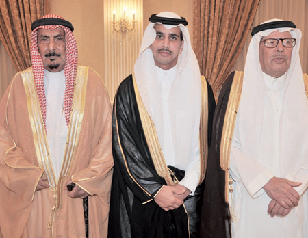 عبد الرحمن بن معمر يحتفل بزواج نجله سلطان
