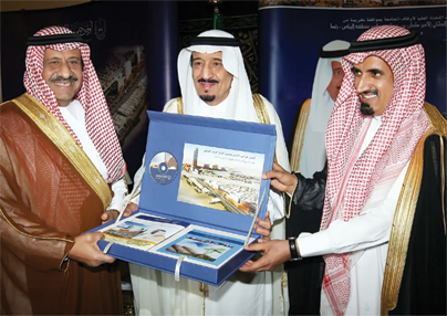 أمير الرياض يدشن برنامج الأمير سلمان للوفاء لجامعة الملك سعود