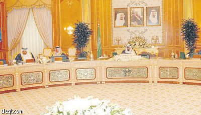 التشهير والحرمان من الإعانة وإيقاف الاستيراد للمتلاعبين في سوق الشعير