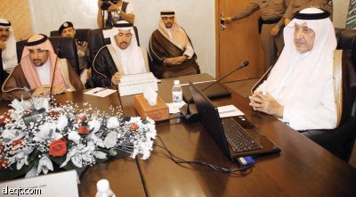 أمير مكة: الملك عبد الله وجه بمعالجة تصريف مياه السيول في المملكة