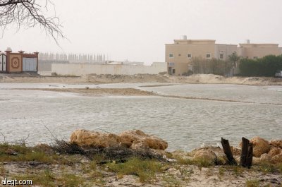 بسبب إعصار «فيت» .. المياه تغمر «عزيزية الخبر» بمساحة 500 متر