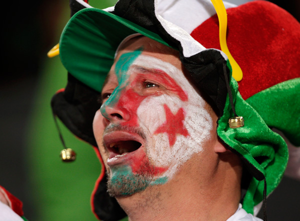 مشاعر مختلطة في الجزائر بعد خروج منتخبها من المونديال