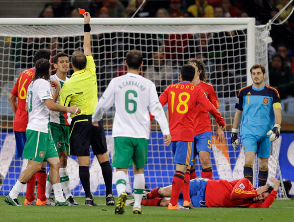 قائمة اللاعبين المطرودين في كأس العالم لكرة القدم بجنوب افريقيا