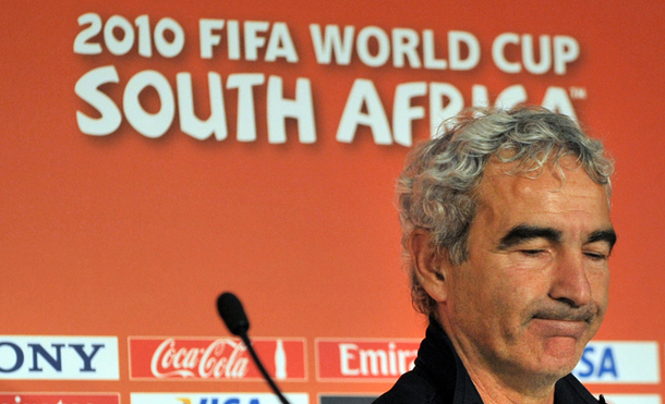 مثول مدرب المنتخب الفرنسي ريمون دومينيك أمام البرلمان الفرنسي