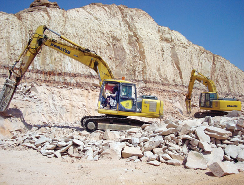 مجموعة العيوني للاستثمار والمقاولات .. إنجاز وتطوير لشبكة الطرق في المملكة