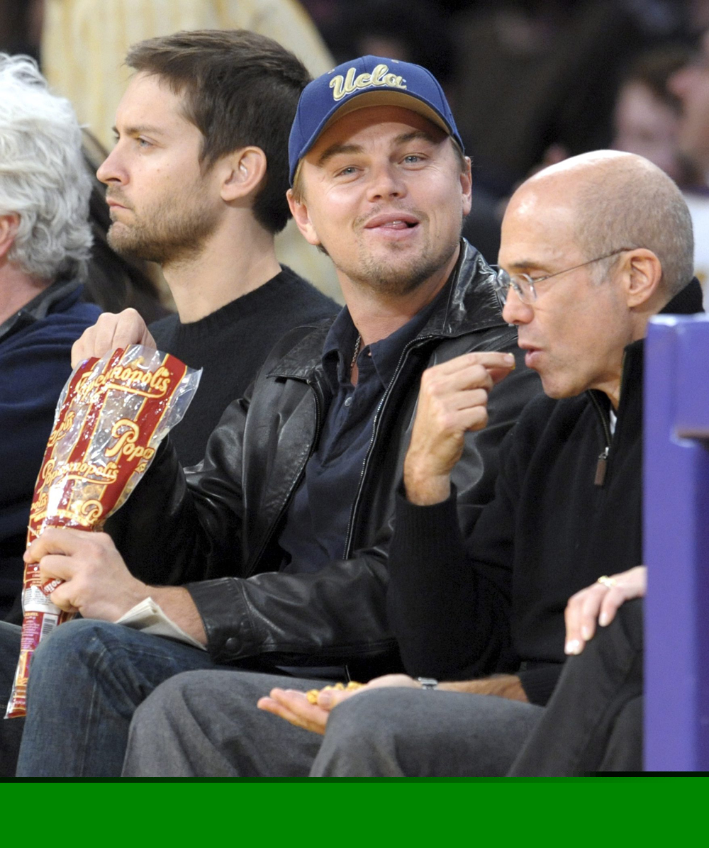 ليوناردو دي كابريو يشجع المانيا بالفوفوزيلا الافريقية