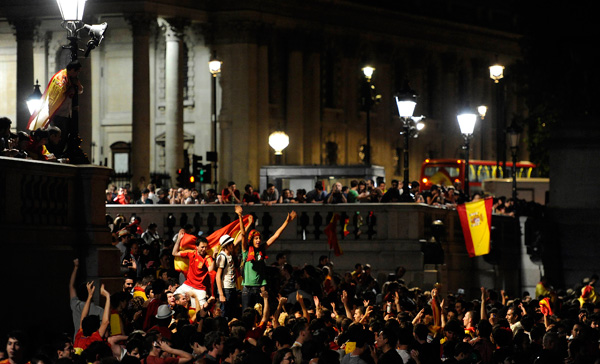 الفرحة تعم أسبانيا بعد الفوز بكأس العالم للمرة الأولى في تاريخها