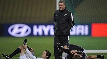 هربرت يوافق على الاستمرار في عمله مدربا لنيوزيلندا