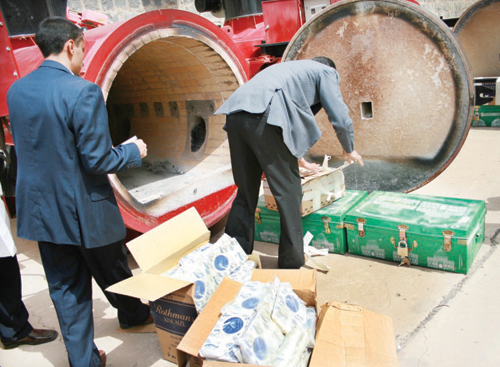 اليمن: إتلاف مخدرات قبل عبورها إلى السعودية