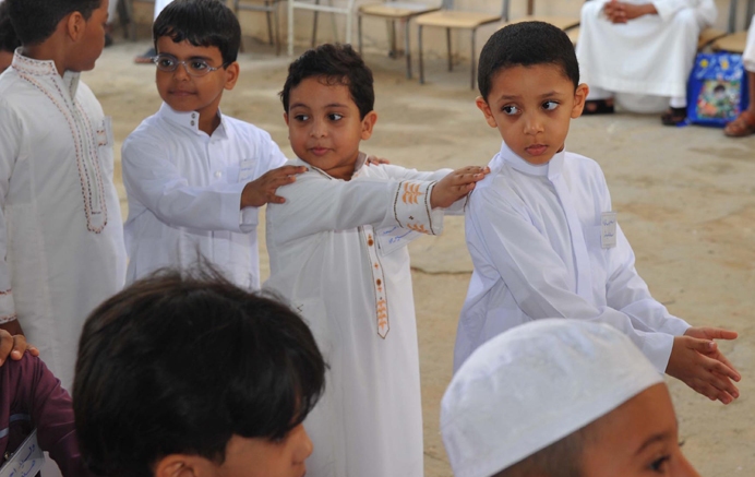 للنقاش: هل تؤيد تعميم تدريس المعلمات للطلبة في المراحل الابتدائية الأولية ؟