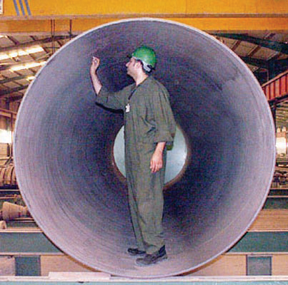 الشركة الكويتية لصناعات الأنابيب والخدمات النفطية رائدة في مجال صناعة الأنابيب