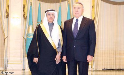 رئيس كازاخستان يعتمد أوراق السفير عبد المجيد حكيم