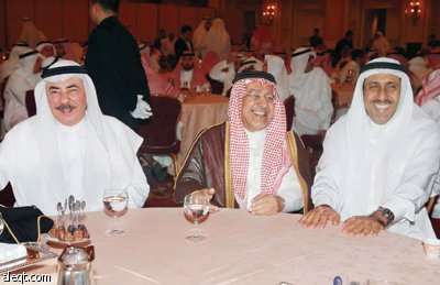 رجل الأعمال عثمان باعثمان يزفُّ كريمته إلى الشاب عبد الرحمن بن محفوظ