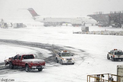 أمريكا : عاصفة ثلجية بارتفاع 46 سنتيمترا .. و6 ولايات تعلن حالة الطوارئ