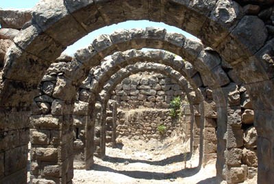 مقابر بيزنطية ونقوش أثرية .. أهم مكتشفات السويداء السورية