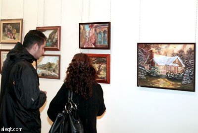 الإرادة تقود ذوي احتياجات خاصة سوريين لإقامة معرض تشكيلي