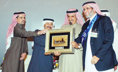 جامعة الملك سعود تطلق مبادرة المجموعات البحثية