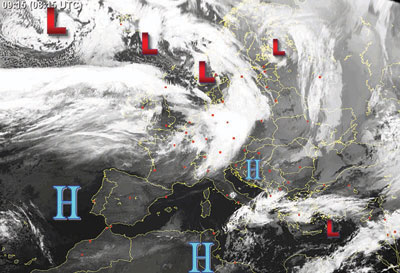 «الكتلة الأوروبية» تجلب الغبار والبرد إلى الشرقية والوسطى والشمالية