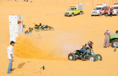 رالي حائل يتسبب في نفاد الخيام من المحال