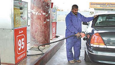 استبيان: 65 % يشجعون عمل السعوديين في محطات الوقود