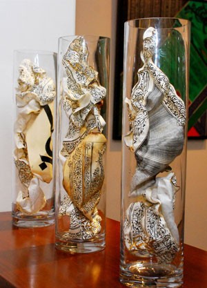 لوحات الفنان نجا المهداوى.. بحوث جمالية للحرف العربى بنزعة معاصرة