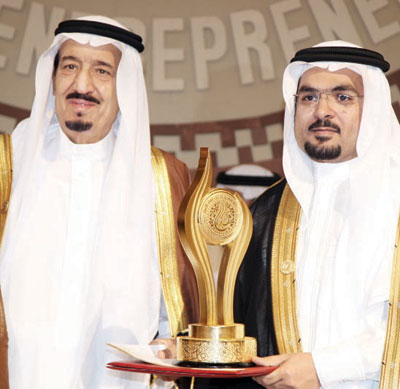 أمير الرياض: تكريمنا للشباب امتداد لنهج الدولة بدعمهم علميا وعمليا